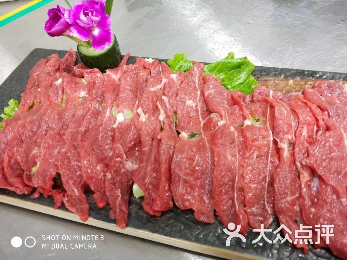 手切鲜牛肉