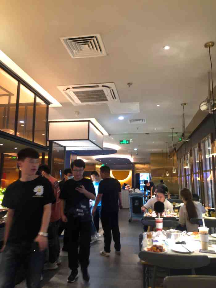 钱小奴创意自助餐厅乐清南虹广场店