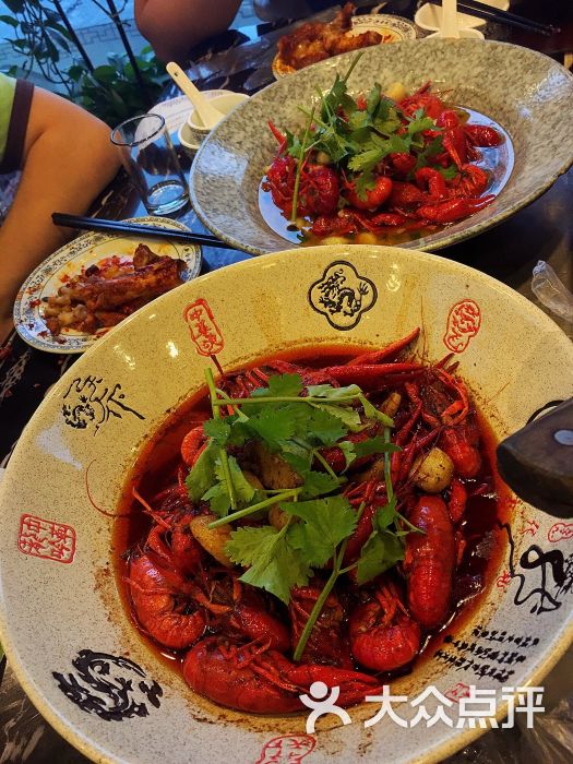 五彩缤纷0322上传的图片