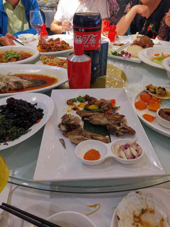 西城喜悦海鲜城-"菜品种类多样化,食材都很新鲜,,场地