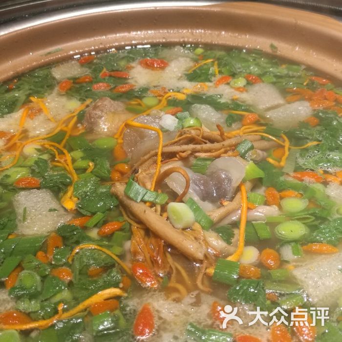 羊宴带皮红焖羊肉 老母鸡扛枪带子弹                 朱新国_4664