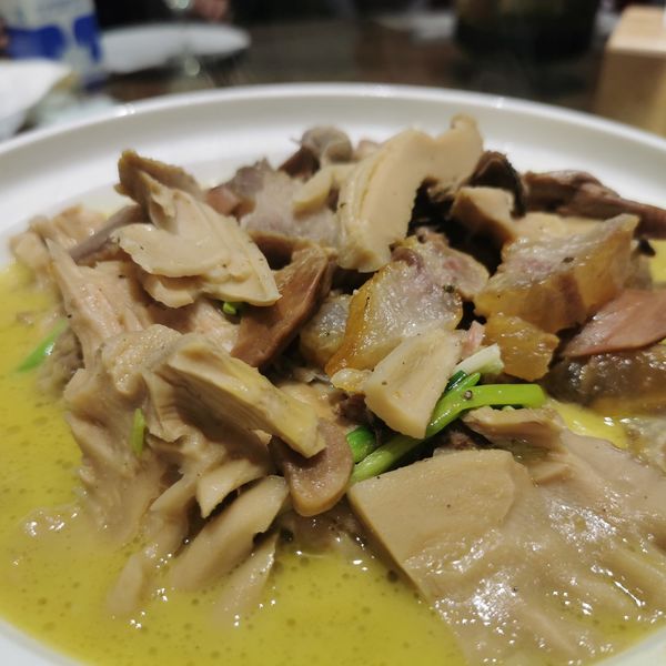 河蚌炖咸肉 68