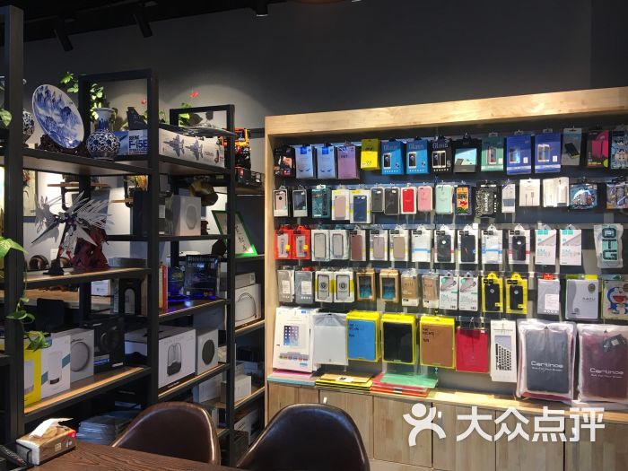 202数码工作室苹果手机维修换屏幕(徐家汇百脑汇店)的点评
