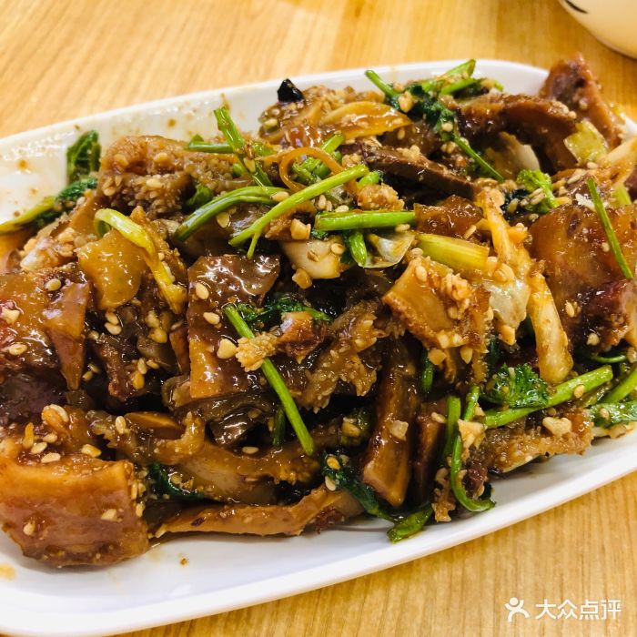 高晓山馅饼店拌牛杂图片