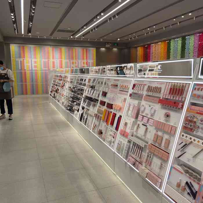 爆红的the colorist调色师彩妆集合店来啦