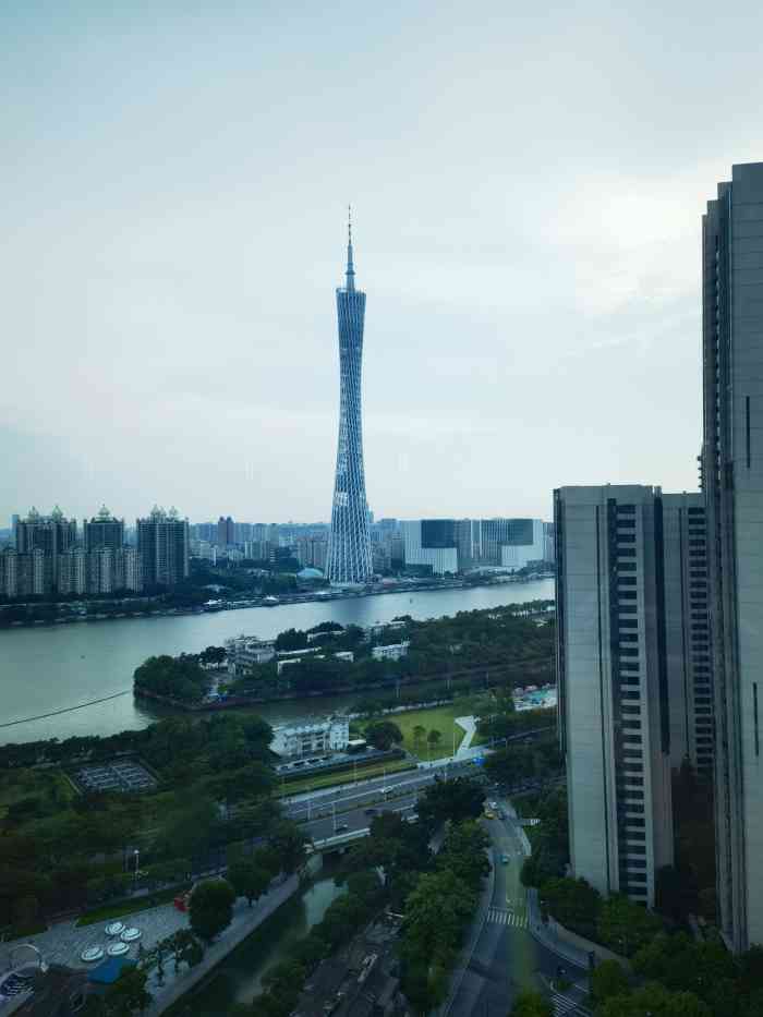 广州康莱德酒店-"地铁5号线猎德站b出口的天汇广场上