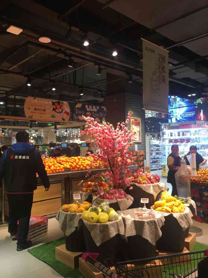 景盛源超市(蜀冈万达店"蜀岗万达负一楼,开了家大型超市,每周三生.