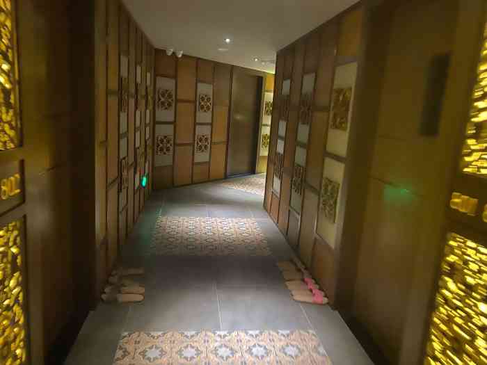 泰沁境泰式古方按摩-"南京地标紫峰大厦附近在怡华酒店八楼,比.