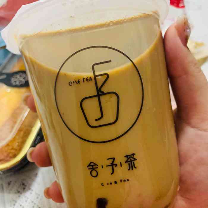 舍予茶(桂林路总店"桂林路的一家小饮品店「波波益粒桃.