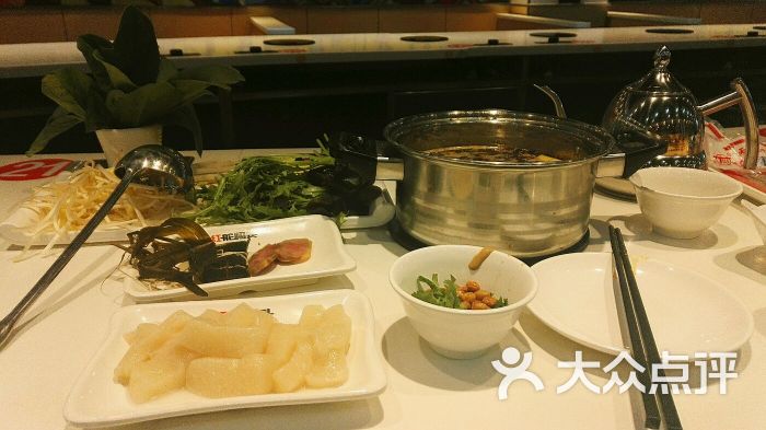 牛得哼川妹子牛杂火锅图片 - 第1张