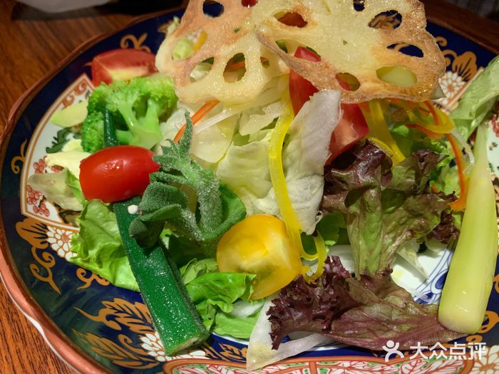 凛火日式料理居酒屋备长炭料理店八种有机蔬菜沙拉图片