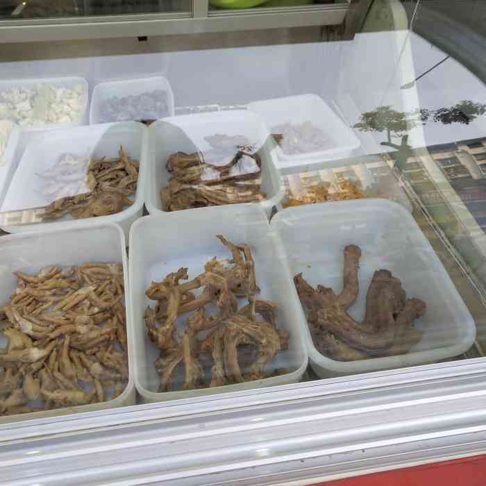 曹氏鸭脖"里面的素菜不错,又不贵又好吃.棒-大众点评移动版