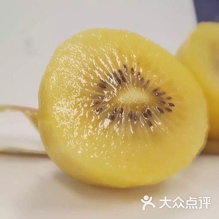 领鲜未来:睇到软文话有水果杯,岩好系附近.广州