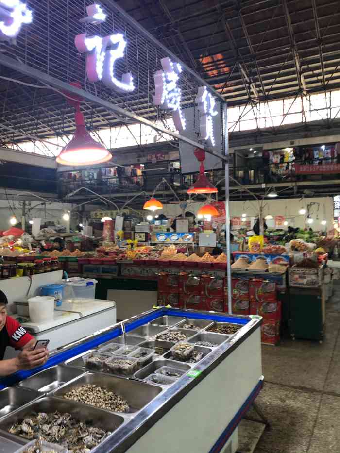 东升正广超市"营口东升市场又叫封闭市场,位于营口市站前.