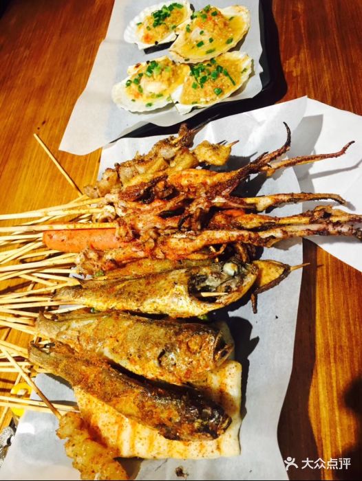 40张 2018年6月29搞笑囧图内涵段子:烧烤就要这样,吃蔬菜的都是异端!