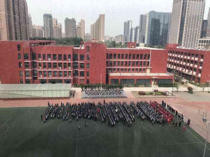 郑东新区普惠路小学"这是一所新建的全日制公立小学,位于普惠路.