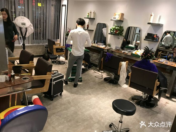 中煤新集能源股份有限公司与 中国中煤能源集团有限公司及其控股企业的关联交易公告188金宝博- 金宝博官方网站- 金宝博APP