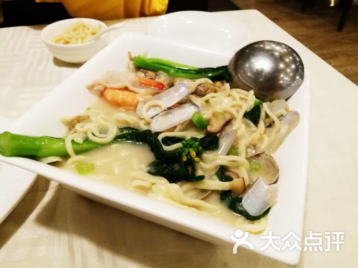 海鲜烩面