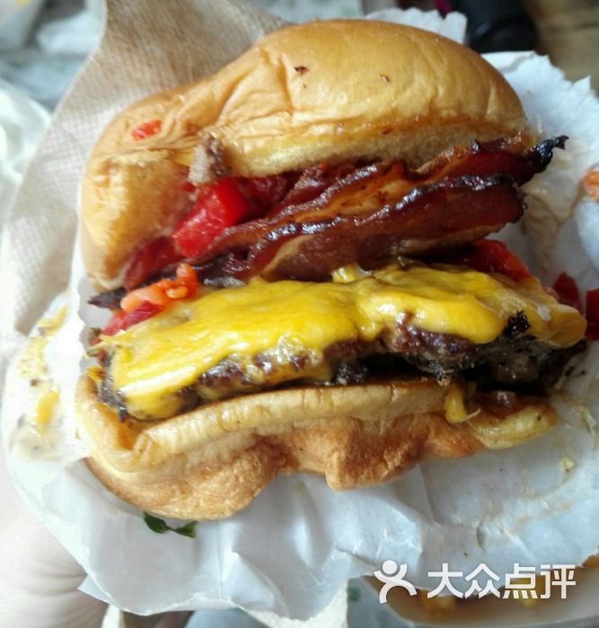 shake shack(第八大道店)培根牛肉汉堡图片 - 第5张