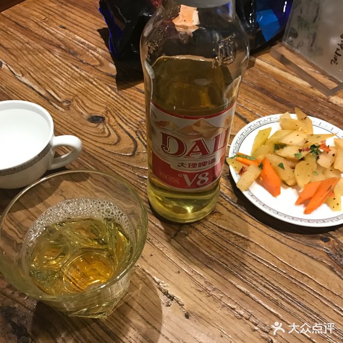 大理啤酒v8