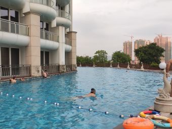 泛华大酒店游泳池