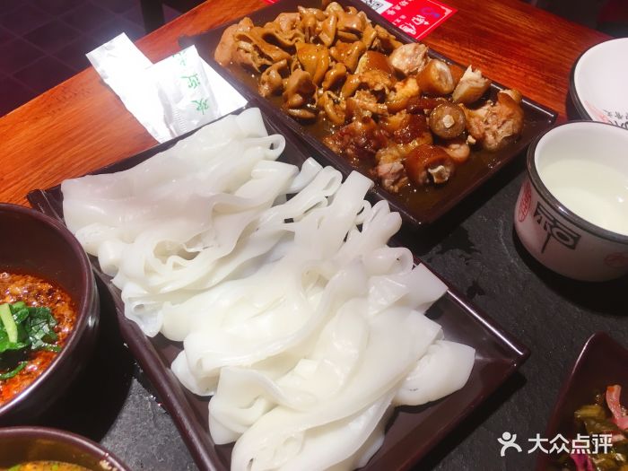 南得一臭臭豆腐鸡火锅手工卷粉图片 - 第33张