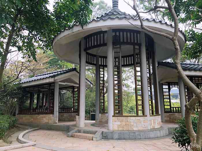 揽胜园-"在广州海珠区生物岛上一个非常幽静的公园,.