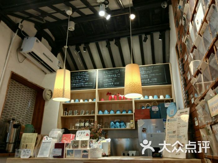 猫的天空之城概念书店(同里三桥店)吧台图片 第139张