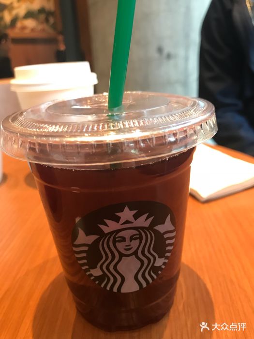 星巴克(泰华金贸国际店)冰摇红梅黑加仑图片 - 第6张