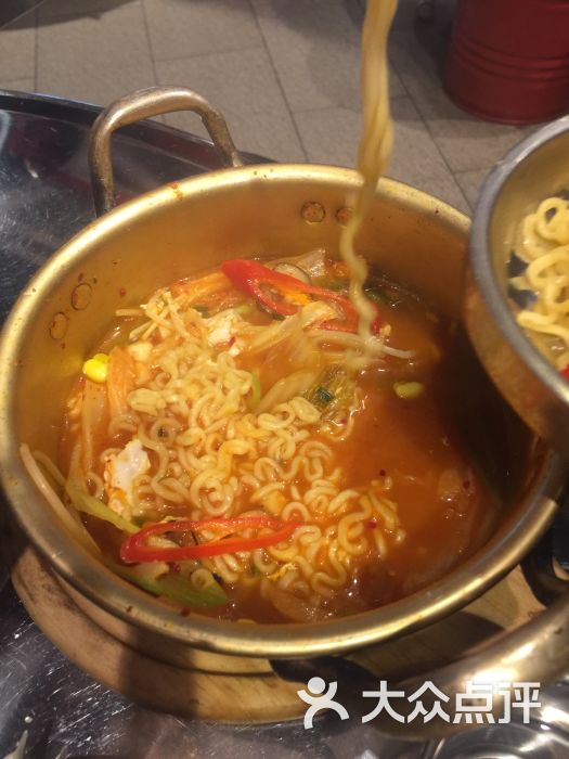 泡菜辛拉面