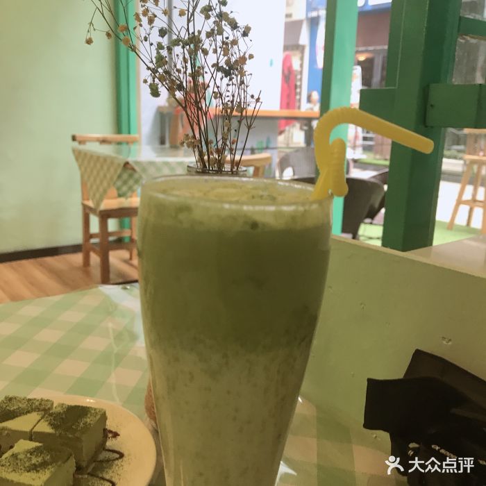 乐活抹茶牛乳茶图片