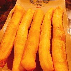 小龙坎老火锅(龙泉店)的火锅老油条好不好吃?