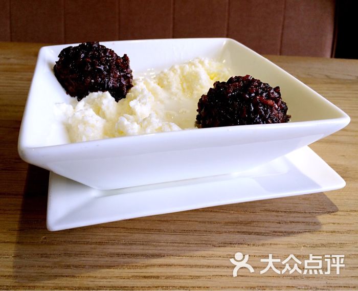 白雪黑糯米甜甜