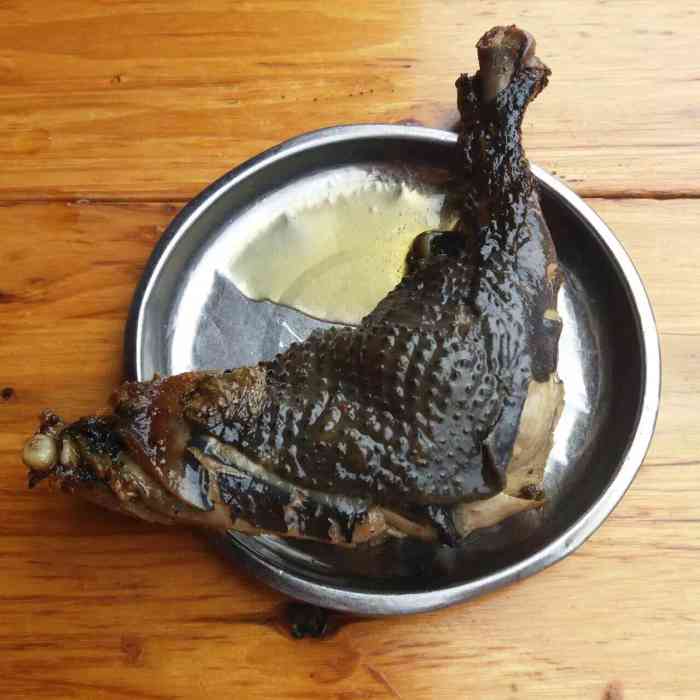 的确不错,比很多老字号好吃!乌鸡腿很大很好吃!