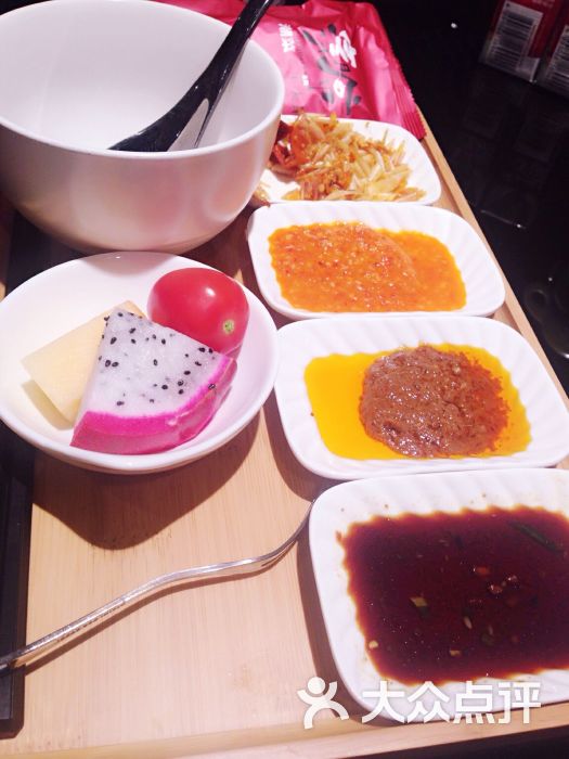 海鲜打边炉食材_打边炉的各种丸子_海鲜打边炉(3)