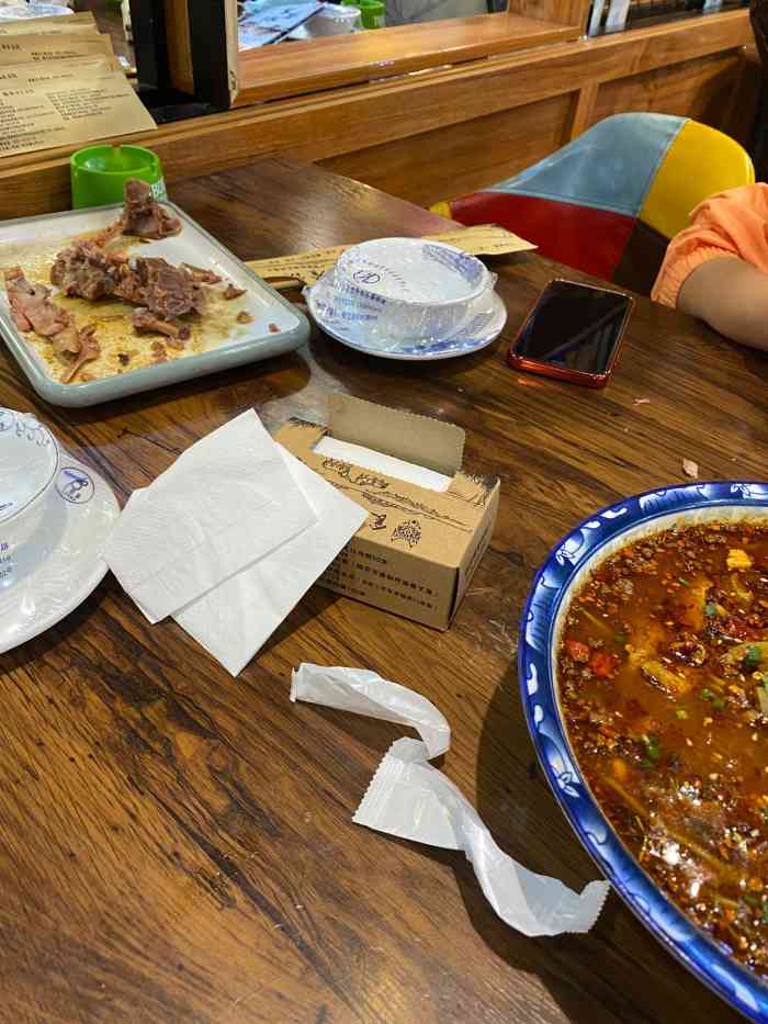 食客狼汉餐(新华街店)-"不知道为什么,在长城路那边的店两块排骨算.