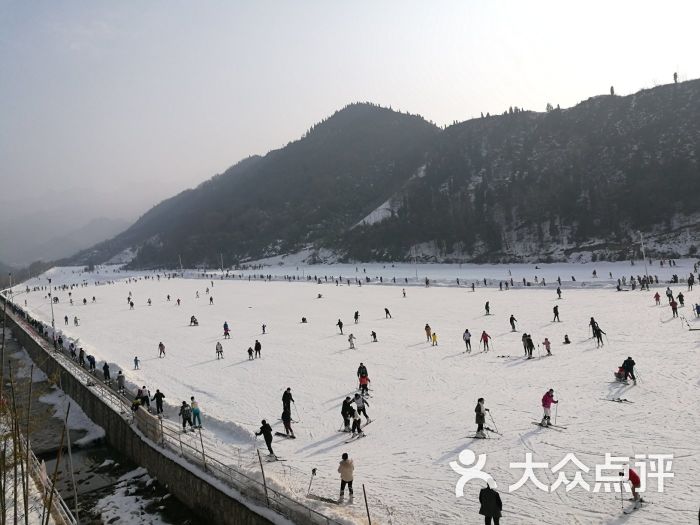 竹林畔滑雪场图片 - 第3张