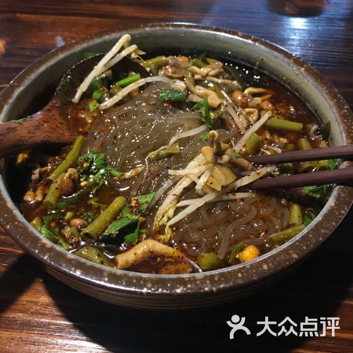 香辣鸡杂酸辣粉