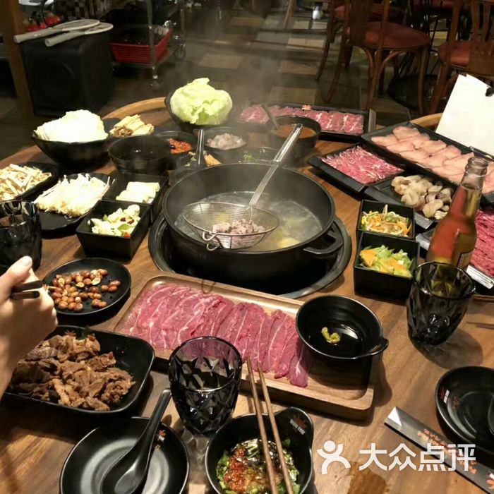六扇门潮汕牛肉火锅