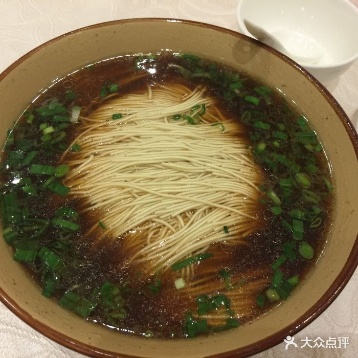 胥城大厦百合西餐厅奥灶面图片