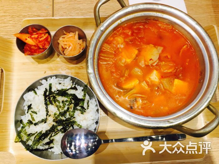 韩式泡菜汤饭