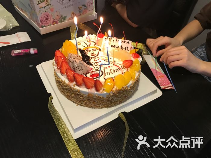 田麦私房蛋糕烘焙欧式水果蛋糕图片 - 第1张