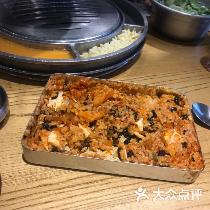 位置在江北城ifs里L202,如果坐轻轨6号线三.