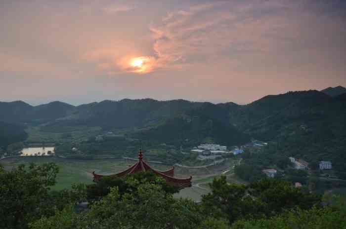 望峪山庄-"秦皇岛市山海关区,望峪山庄来了好多回,春.