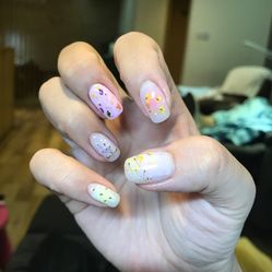 同款美甲不同店做的效果 fWd8djevEh1_Yzver2uhWCzspbyMN04uH4JoJ5vG7d6u5BVCxJaXzEiVirb_UqANJqRbcw729ShdMCUgtEou7g.jpg