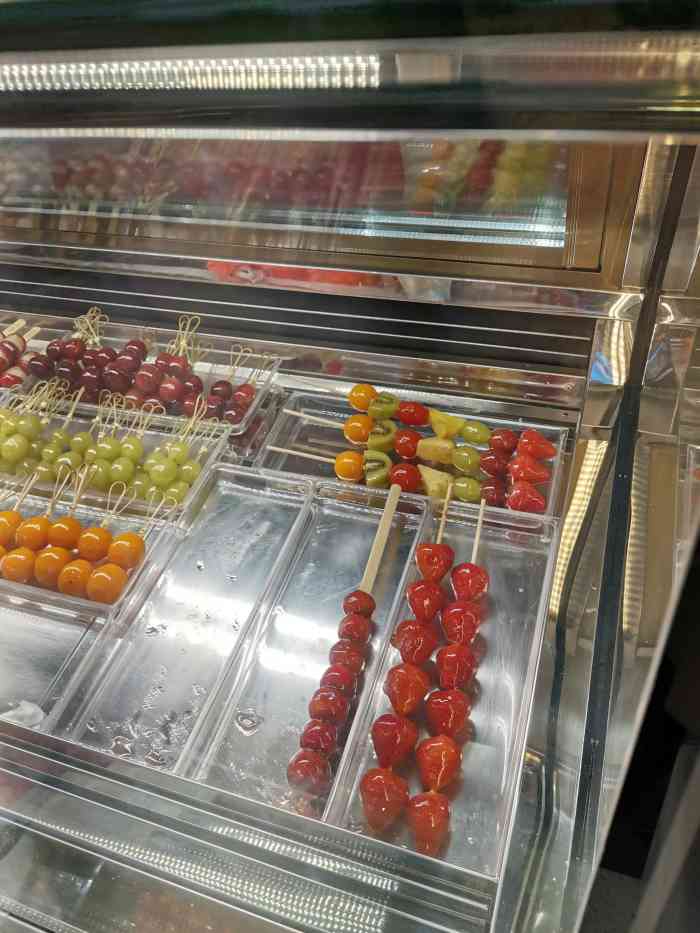 喜识冰糖葫芦炒酸奶(光谷店)-"买了一个套餐糖葫芦,有5种味道,草莓,葡