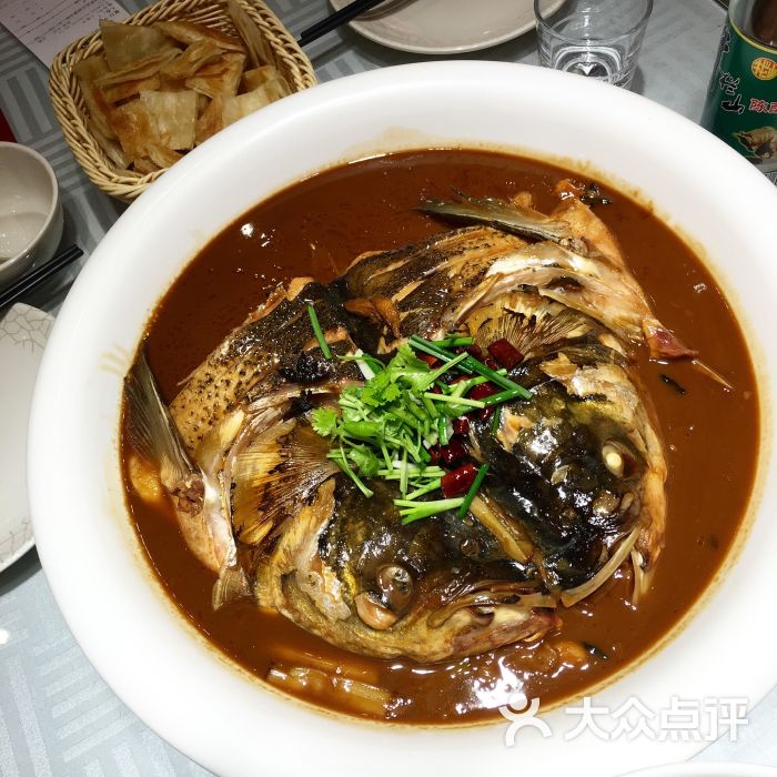 招牌胖鱼头
