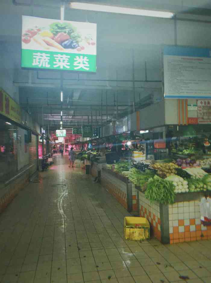 罗沙市场唯一家没有灌水的牛肉,每次买牛肉都来这家,买多了买熟了就跟