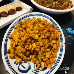 汤加有多少人口_汤加l丽艺术照