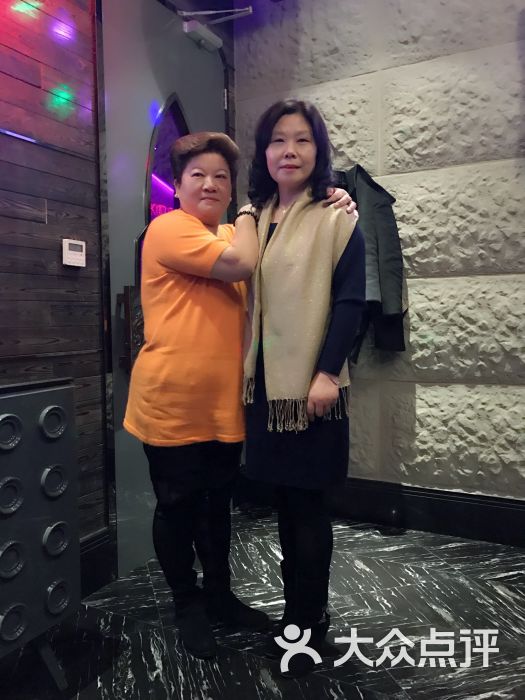 虹许路老板娘abcd上传的图片
